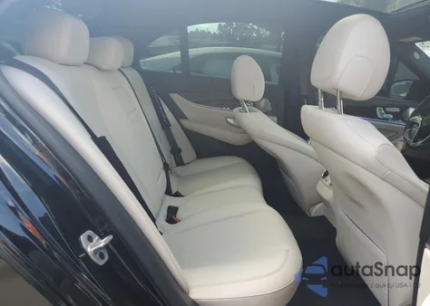 2021 Mercedes-Benz E 350 из США, поврежденный, VIN W1KZF8DB1MA925666